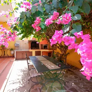 Il Piccolo Giardino Rooms & Breakfast Couette-café