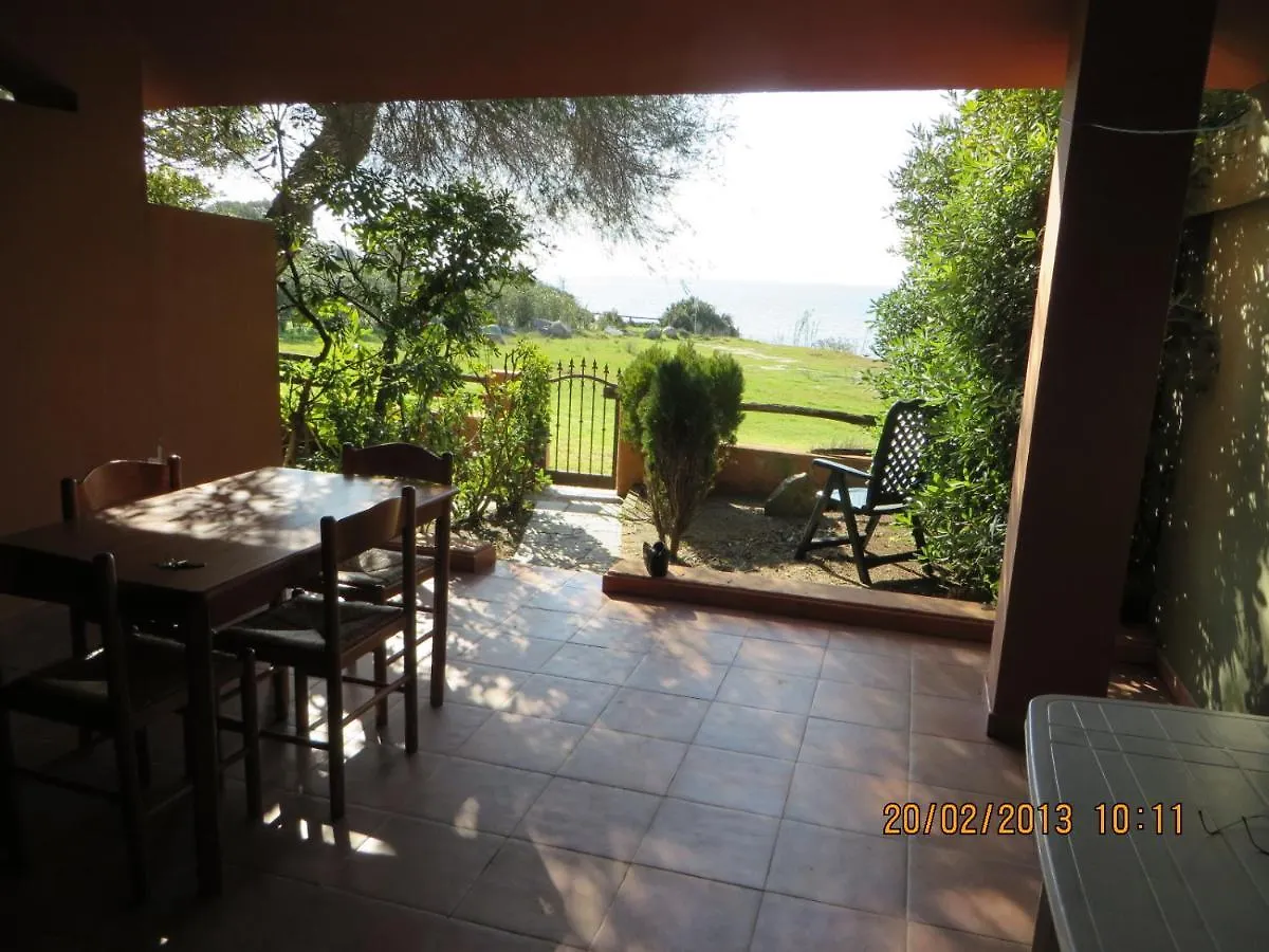 Appartement Accu Is Prezzus Cod G Dal Mare 30Mt à Villasimius