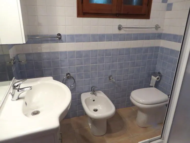Appartement Accu Is Prezzus Cod G Dal Mare 30Mt à Villasimius