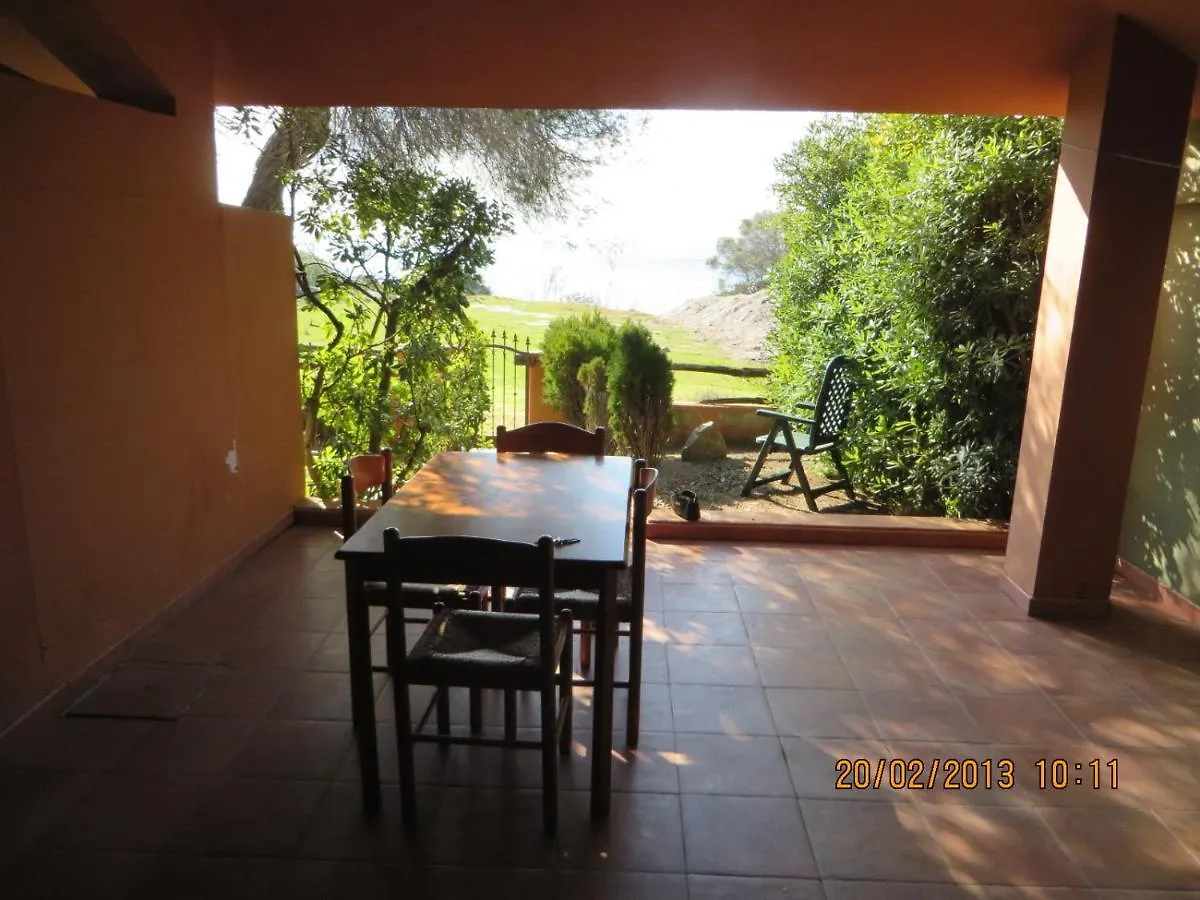 Appartement Accu Is Prezzus Cod G Dal Mare 30Mt à Villasimius